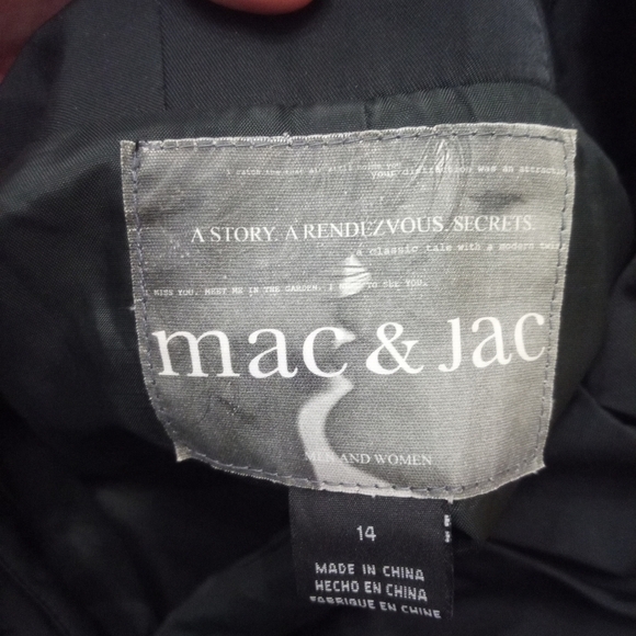 Mac & Jac Black Coat - Picture 2 of 2